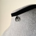 Miniatyrbillede 5 af 11: Sort Halvmåne Choker Halskæde Gotisk Grunge Sort Fløjl Smykker Smuk Kvinde Vedhæng Gave Gotisk Statement Goth Ny Cobalt violet