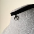 Pikkukuva 5 / 11: Musta puolikuu choker-kaulakoru goottilainen grunge musta samettikoru upea naisten riipus lahja goottilainen statement gootti uusi Cobalt violet