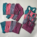 Pikkukuva 4 / 11: Joogasetti Saumattomat Urheiluvaatteet Treenaus Urheilu Leggingsit+Toppi+Rintaliivit Kuntosetti Nainen 3Pcs Set Gray M