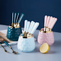 Miniatyrbillede 2 af 6: Husholdnings Rustfrit Stål High-End Overkommelig Luksus Frugt Gaffel Ske Sæt Kagegaffel Dessertgaffel Opbevaringstank Bordbestik Gaffel Ske White 3 forks 3 Spoons