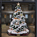 Pikkukuva 5 / 11: Joulukuusen ikkunatarrat Pyörivä veistosjuna Koristelu Joulukoristeet Talvikodin sisustus 2023 Navidad as picture 20x30cm