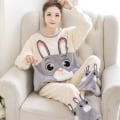 Miniatyrbild 1 av 5: Höst Vinter Varm Flanell Dam Pyjamas Set Tjock Korall Sammet Långärmad Söt Sovkläder Set Tunn Flanell Pyjamas Set Beige L
