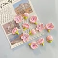 Pikkukuva 1 / 11: Vaaleanpunainen kukka hartsi koristeellinen jääkaappimagneetti magneetit luova valkotaulu sarjakuva magneettitarra 12pcs pink