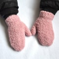Miniatyrbillede 2 af 11: Varme Plys Tykke Varme Babyhandsker Vinter Plus Fløjl Vanter Børn Kid Koral Fleece Fuld Fingerhandsker Til 1-4 År Børnehandsker 11 As photo