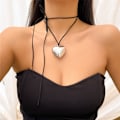 Miniatyrbilde 7 av 11: Goth Svart Fløyel Stort Hjerte Anheng Choker Halskjede for Kvinner Elegant Vev Knute Sløyfe Justerbart Kjede Nyttårs Smykker Waxy Thread Silver