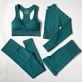 Pikkukuva 2 / 11: Joogasetti Saumattomat Urheiluvaatteet Treenaus Urheilu Leggingsit+Toppi+Rintaliivit Kuntosetti Nainen 4pcs Set Gray M