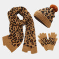 Miniatyrbilde 4 av 4: Strikket Hatt Sett Moderne Dame Leopardtrykk Varm Ullhatt Skjerf Hansker Tredelt Sett Gray