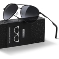 Pikkukuva 1 / 7: Pilot-aurinkolasit, miesten polarisoidut aurinkolasit, unisex UV400 -suoja, mustat aurinkolasit, ajoon, kalastukseen, juoksuun, klassiset ultralight-aurinkolasit Black Frame