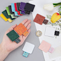 Miniatyrbillede 2 af 5: DIY 24 stk. 12 farver selvklæbende penholder elastisk løkke imiteret læder blyant elastisk bånd løkke designet til notesbøger journaler