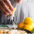 Miniatyrbillede 4 af 4: Citron Zester Rivjern Mikro Rivning Værktøj til Rivning Køkken Gadget til Fint Rivning Chokolade og Mere, Rustfrit Stål, Sort