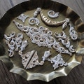 Miniatyrbild 3 av 3: Kanter 2 st Barock Form Rosa