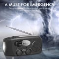 Miniatyrbild 5 av 5: Vevradio med Solceller & Ficklampa - 2000mAh Powerbank - Svart