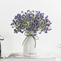 Miniatyrbilde 3 av 3: 16 Gypsophila håndbokstaver for bryllup, brud som holder blomster, Li