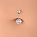 Pikkukuva 5 / 5: 14G Kirurginteräksinen Facet Heart Cubic Zirconia Napanauha