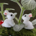 Miniatyrbild 2 av 5: Set med 10 miniatyr kanin prydnader för fe trädgård