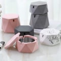 Miniatyrbilde 2 av 3: Keramisk Askebeger med Lokk Vindtett Håndstemplet Askebeger for Hjem eller Utendørs (Rosa)