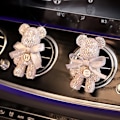 Miniatyrbild 3 av 4: färg vit Bear bil luftfräschare lukt bil styling avgas perfu