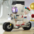 Miniatyrbilde 2 av 5: Astronaut byggeklosser, mikro byggeklosser modell med LED-lys