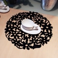 Miniatyrbillede 5 af 5: Sorte 30x30cm Runde Laser Cut Blomster Design Filt Pladser Kitche