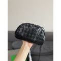 Miniatyrbild 5 av 5: Pu Woven Bag Satchel Cloud Mini Läder Clutch Bag Svart