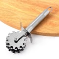 Miniatyrbild 2 av 5: Långskaftad äggvisp effektiv metallfjäderhuvud ergonomisk ägg