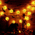Pikkukuva 2 / 5: Halloween-lyhtyjen valosarja, 10 jalkaa 20 LED-oranssia pelottavaa kasvohahmoa
