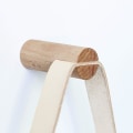 Miniatyrbilde 2 av 4: Nordic Creative trerullholder for baderomsoppbevaring