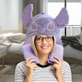 Pikkukuva 3 / 5: Violetti matkan muotoinen niskatyyny, matkatyyny hupulla, lento