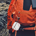 Pikkukuva 5 / 5: Airpods 4 -kotelon suojus, jalkapallo-iskunkestävä suojus Airpods 4 -kuulokkeille avaimenperällä, etu-LED näkyvissä
