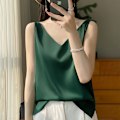 Miniatyrbilde 1 av 3: Silke Silke Skulderstropp Kvinners Vest 2024 Sommer Ny Slim-fit V-hals Kort Elegant Indre Topp T-skjorte Deep Green L