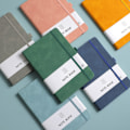 Miniatyrbillede 2 af 7: 200 Siders A5 Linjeret Notesbog Journal, PU Læder Hardback Notesbøger 100 Ark 5.9'' X 8.46'' Fortykkede Klassiske med Pen Loop Notesbog