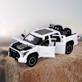 Pikkukuva 6 / 7: Tundra-leluautot 3 4 5 6 7-vuotiaille pojille Maastoajoneuvo Lelupakuautot Pojille Ikä 3-5 Diecast Metalliset Isot Autot Valolla ja Äänellä Veto Takaisin