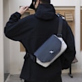 Miniatyrbillede 1 af 4: Crossbody taske til mænd, skuldertaske, bærbar, personlig, enkel, stor kapacitet, computertaske, rejsetaske, rygsæk Beige Gray M