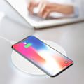 Miniatyrbillede 2 af 7: Hurtig trådløs oplader ≥80% konverteringshastighed Smart justering Qi oplader-hvid