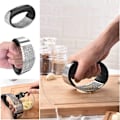 Miniatyrbillede 4 af 6: Køkken Hvidløg Rocker Hvidløgspresser 304 Fødevarekvalitet Rustfrit Stål Ingefærknuser Ergonomi Arbejdsbesparende Nem at Vaske til Hjemmekok, 10 * 7,5Cm