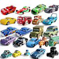 Pikkukuva 2 / 2: Auton sisustusautomalli kilpa-auto yleinen liikekannallepano auton sisustusauto riipus（Mike）