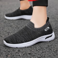Miniatyrbild 4 av 5: Herr Mesh Sneakers Andas Bekväm Dämpning Vikningsresistent Mjuk Sula Stilig Herr Casual Skor Black 40