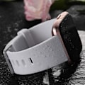 Pikkukuva 3 / 6: Älykäs rannekkeen hihna on yhteensopiva Fitbit versa -älykellon, versa 2:n ja versa Lite se -kellojen kanssa naisille ja miehille（Valkoinen-S）