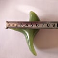 Pikkukuva 4 / 5: Gua Sha -kasvohoitotuote, luonnollinen jadekivi Gua Sha -levy SPA-akupunktioterapiaan, liipaisupistehoitoon, Gua Sha -raaputus- ja hierontatyökalu (ruskea)