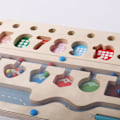 Pikkukuva 9 / 9: 3-in-1 Magneettinen Väri- ja Numerolabyrintti Lapsille, Puinen Montessori-lelu - Taaperon Puinen Numeropalapeli Laskutoimintaväline Värimuodon Lajittelu