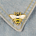 Miniatyrbild 1 av 5: Gul Humla Metallnål Badge Var Snäll