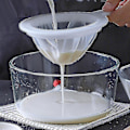 Miniatyrbillede 2 af 5: Ultra fint nylon mesh si, plast sigte filter ske til sojamælk kaffe mælk yoghurt juice