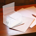 Miniatyrbild 5 av 5: Akryldisplaybox, låsbar, låsbar donationsbox, låsbar kommentarlotterilåda, valurnor, donationer, visitkort