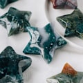 Miniatyrbillede 3 af 4: XJ-Naturlig Mosagat Krystal Stjerneformet Ædelsten Krystal Udskæring Håndværk Håndsten Tumlet Poleret Chakra Sten Bekymringssten DIY Je