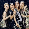 Miniatyrbillede 7 af 7: Fødselsdagskroner til kvinder Fødselsdagsdronning Sash & Rhinestone Tiara Sæt Fødselsdagstiaraer og Sash til kvinder
