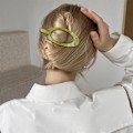 Pikkukuva 4 / 5: 6 kpl ranskalaisia soikeita muovisia hiusklipsiä nutturoille ja poninhännille