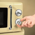 Miniatyrbild 2 av 5: Cecotec Mikrovågsugn på 20 L med grill ProClean 3110 Retro Gul