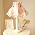 Miniatyrbild 1 av 3: Sovrumsbordslampa Spets Lampskärm Tofs Trä Skrivbordsbelysning Sänglampa E27d92(B)