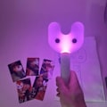 Pikkukuva 3 / 5: Uusi Kpop Newjeanss Lightstick Bluetooth käsilampulla Gidle-konsertti Hiphop Party Nj Light Stick loisteputkikokoelman lelut No Bluetooth