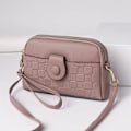 Miniatyrbild 7 av 9: Mr. Puffe Vår Kvinnors Satchel Mode Trend Kvinnors Satchel Mjukt Läder Alla Enkla Axel Crossbody Väska Ny Liten Väska Kvinnor Datum Röd Date Red